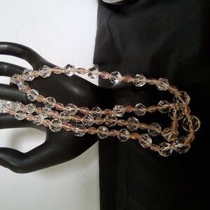 Elegant Art Deco Graduted Cut-faceted Glass necklace.